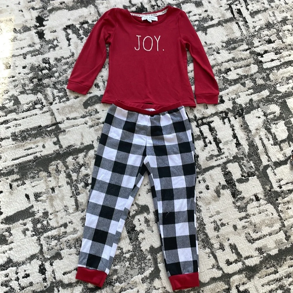 6 sets of 4t PJ’s.   There are several different brands. - Picture 4 of 13